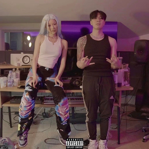 美女流出尿来黄片
